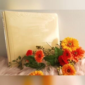 1990s Creative Memories 12x12 Album in Soft Yellow